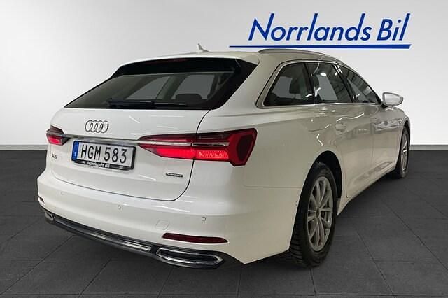 Begagnad Audi A6 Sport 204 HK (150 kW) 2023 Ibisvit Kombi