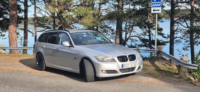 Begagnad BMW 320 184 HK (135 kW) 2011 Kombi