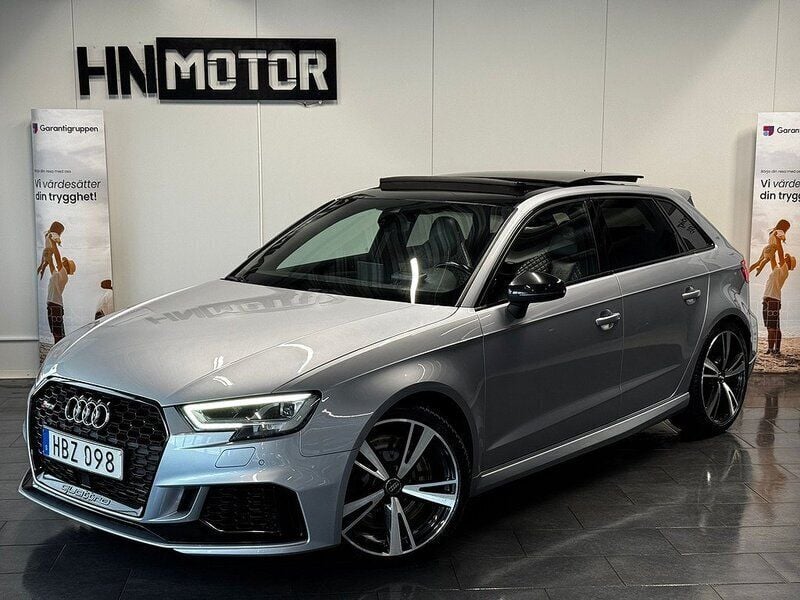 Silver Begagnad 2018 Audi RS3 Comfort Halvkombi | 419 900 kr (Superpris) - Bild 1/4