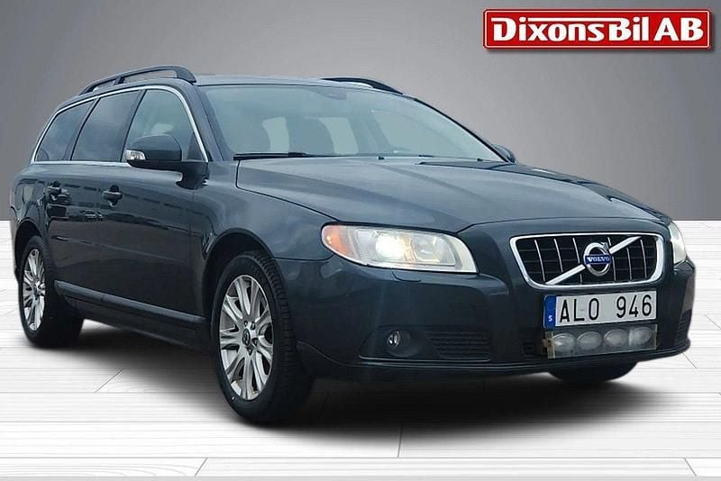 Grå Begagnad 2010 Volvo V70 Momentum Kombi | 69 900 kr (Marknadspris) - Bild 1/4
