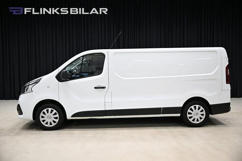 Begagnad Renault Trafic 120 HK (88 kW) 2018 Vit Minibuss