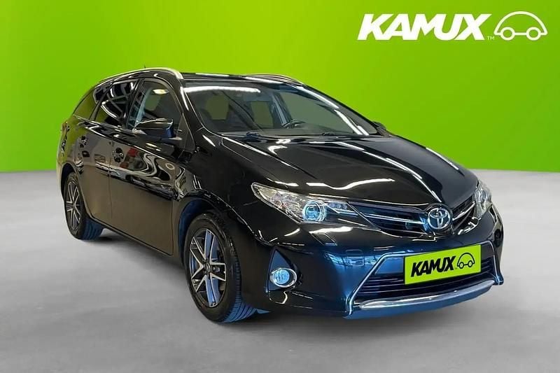 Svart Begagnad 2015 Toyota Auris Kombi | 119 800 kr (Marknadspris) - Bild 1/4