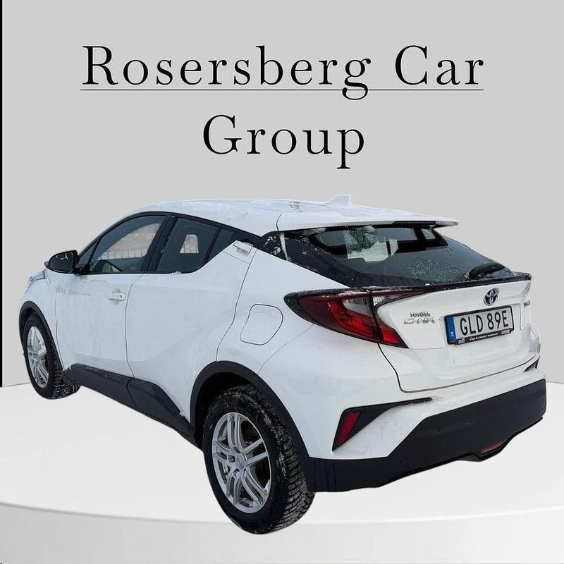 Begagnad Toyota C-HR Active 122 HK (89 kW) 2022 Vit SUV