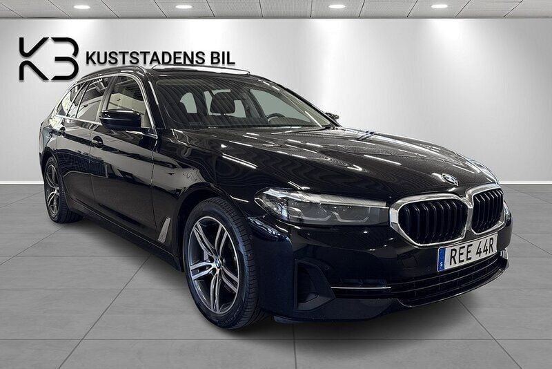 Svart Begagnad 2020 BMW 530e Kombi | 319 900 kr (Bra pris) - Bild 1/4
