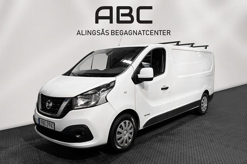 Vit Begagnad 2018 Nissan NV300 Van | 129 900 kr (Marknadspris) - Bild 1/4