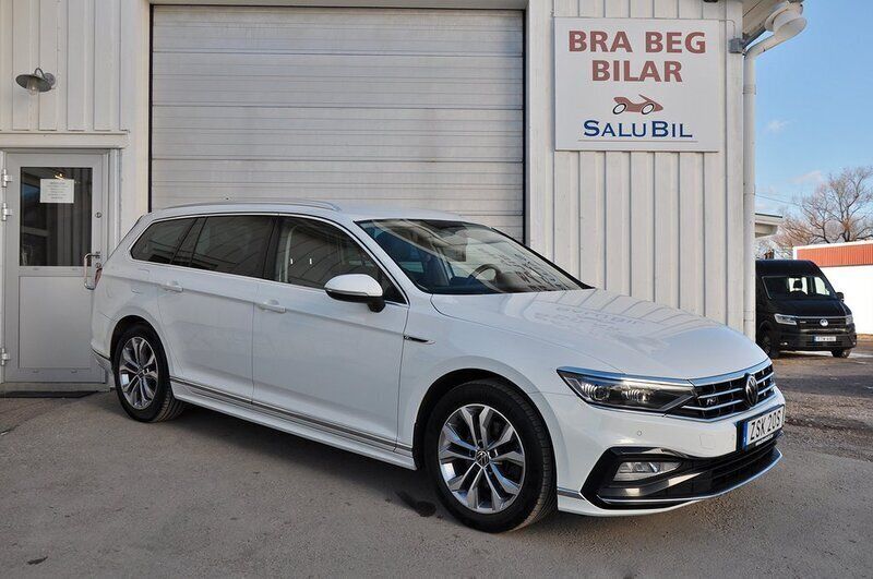 Vit Begagnad 2021 VW Passat GT Kombi | 289 000 kr (Marknadspris) - Bild 1/4