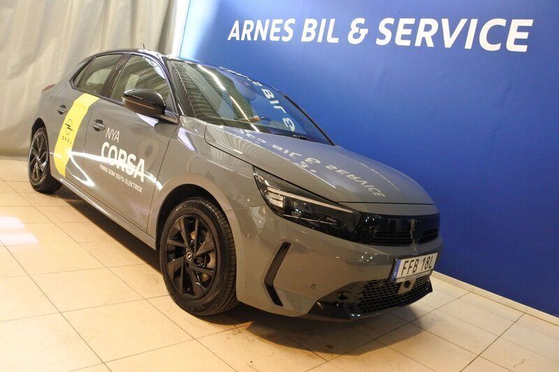 Grå Begagnad 2023 Opel Corsa Halvkombi | 219 900 kr (Marknadspris) - Bild 1/4