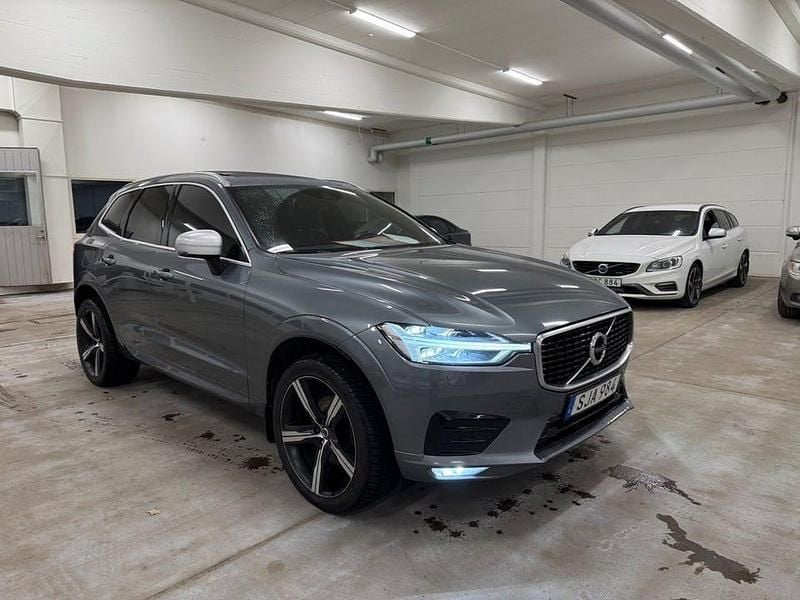 Begagnad Volvo XC60 R-Design 310 HK (228 kW) 2018 Grå SUV