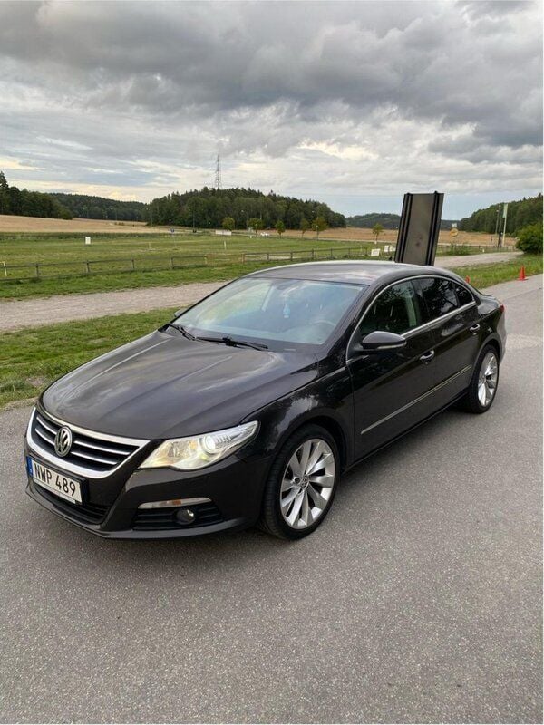 Brun Begagnad 2011 VW CC Sedan | 59 900 kr (Superpris) - Bild 1/4