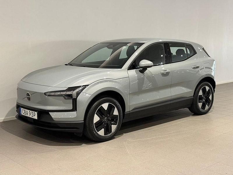 Grå Begagnad 2024 Volvo EX30 Core SUV | 329 500 kr - Bild 1/4