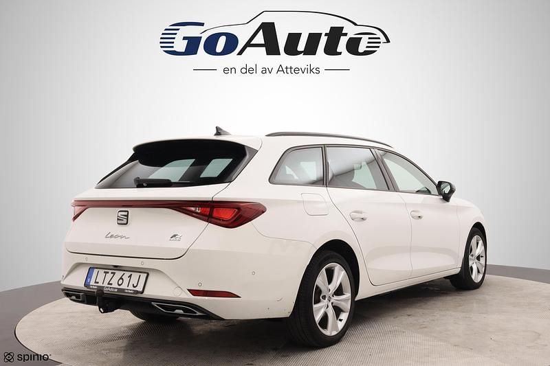 Begagnad Seat Leon FR 207 HK (152 kW) 2021 Vit Kombi
