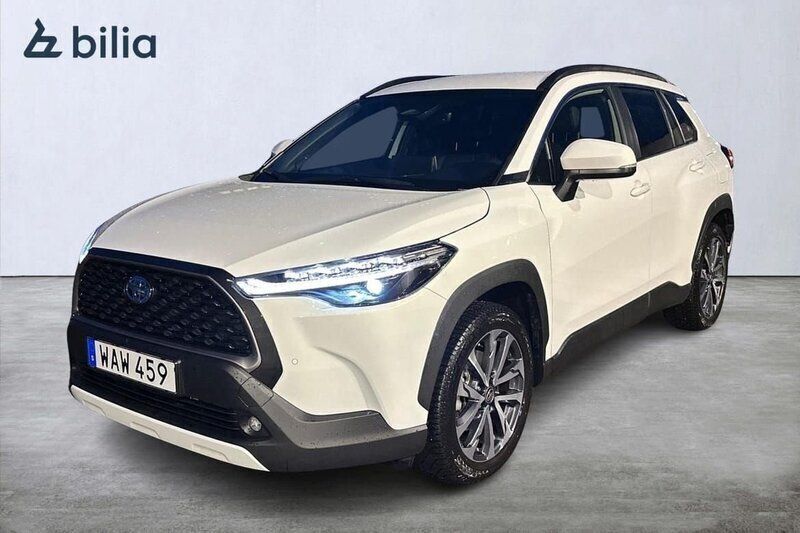 Super white (040) Begagnad 2023 Toyota Corolla Cross Executive SUV | 379 900 kr (Marknadspris) - Bild 1/3