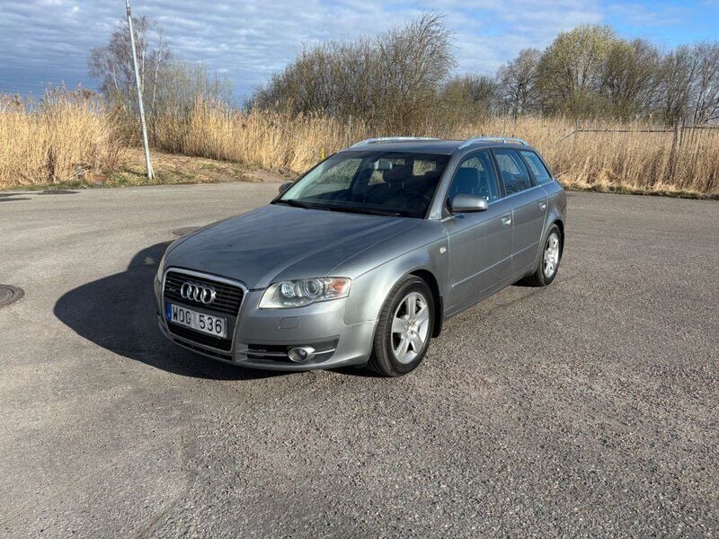 Mörkgrå Begagnad 2004 Audi A4 Kombi | 39 900 kr (Marknadspris) - Bild 1/4