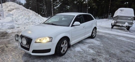 Begagnad 2010 Audi A3 Sportback Attraction Halvkombi | 48 000 kr (Marknadspris) - Bild 1/2