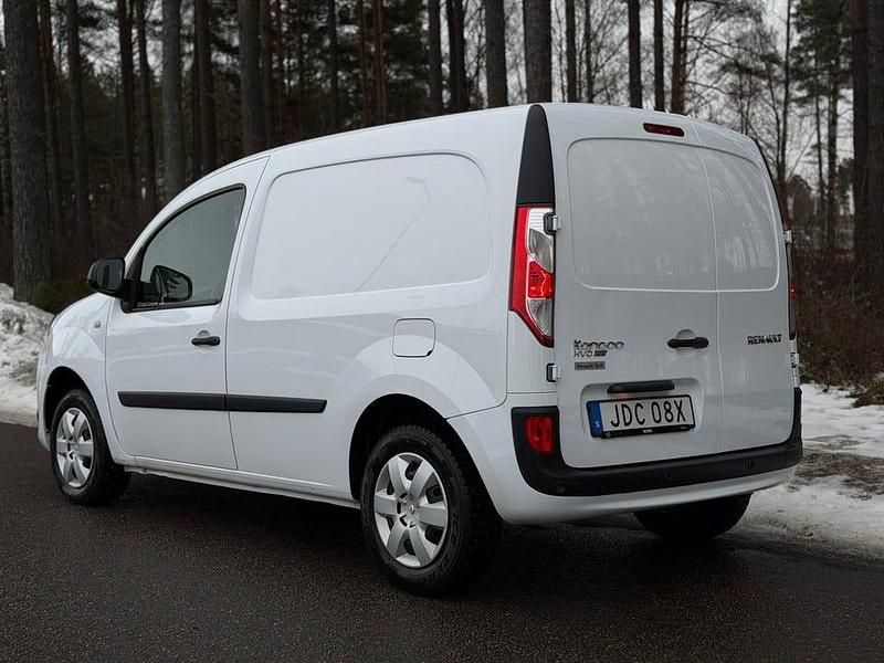 Begagnad Renault Kangoo 95 HK (69 kW) 2020 Vit Minibuss