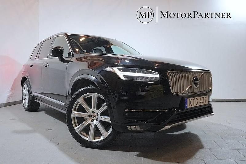 Svart Begagnad 2015 Volvo XC90 Inscription SUV | 289 900 kr (Marknadspris) - Bild 1/4