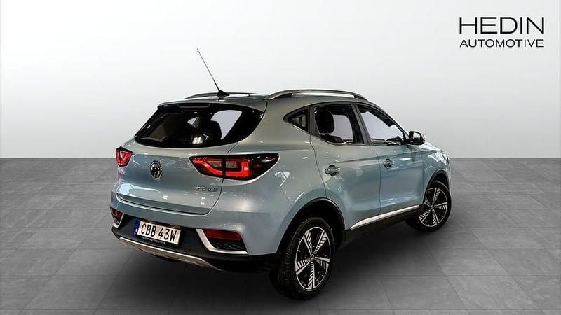 Begagnad MG ZS Luxury 105 kW (143 HK) 2020 Blå SUV