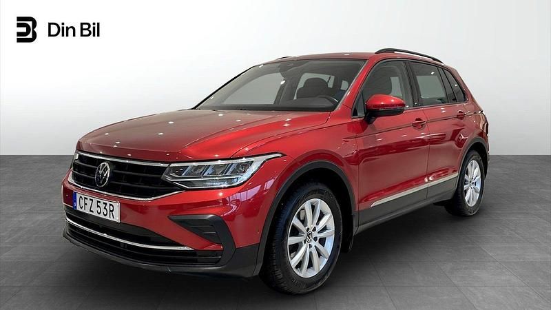Röd Begagnad 2020 VW Tiguan SUV | 279 900 kr (Marknadspris) - Bild 1/4