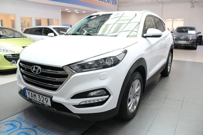 Vit Begagnad 2015 Hyundai Tucson SUV | 154 900 kr (Bra pris) - Bild 1/4