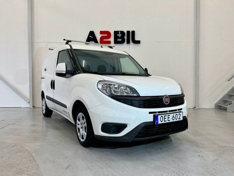 Vit Begagnad 2016 Fiat Doblò Minibuss | 76 900 kr (Dyr) - Bild 1/4
