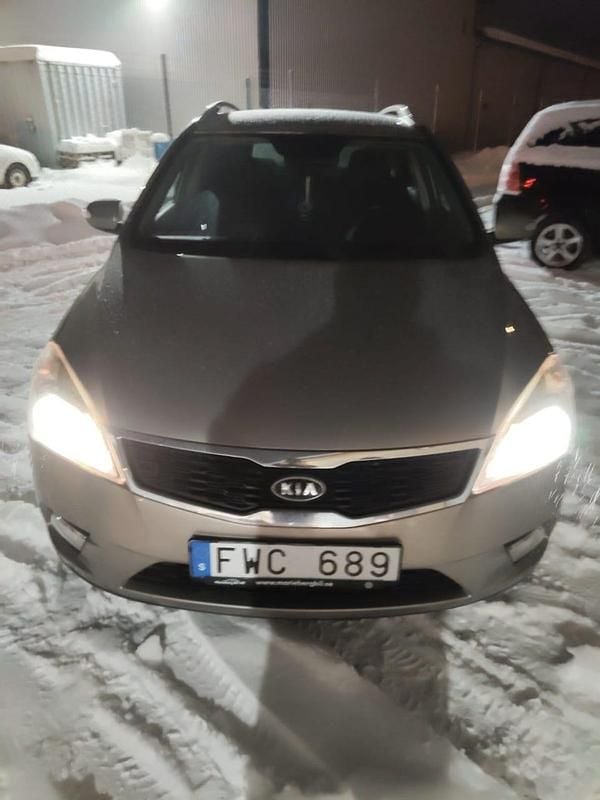 Begagnad 2011 Kia Ceed Sportswagon Kombi | 29 000 kr (Bra pris) - Bild 1/4