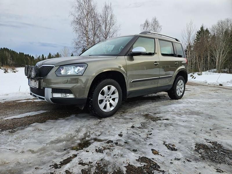 Begagnad Skoda Yeti Outdoor 140 HK (102 kW) 2014 SUV
