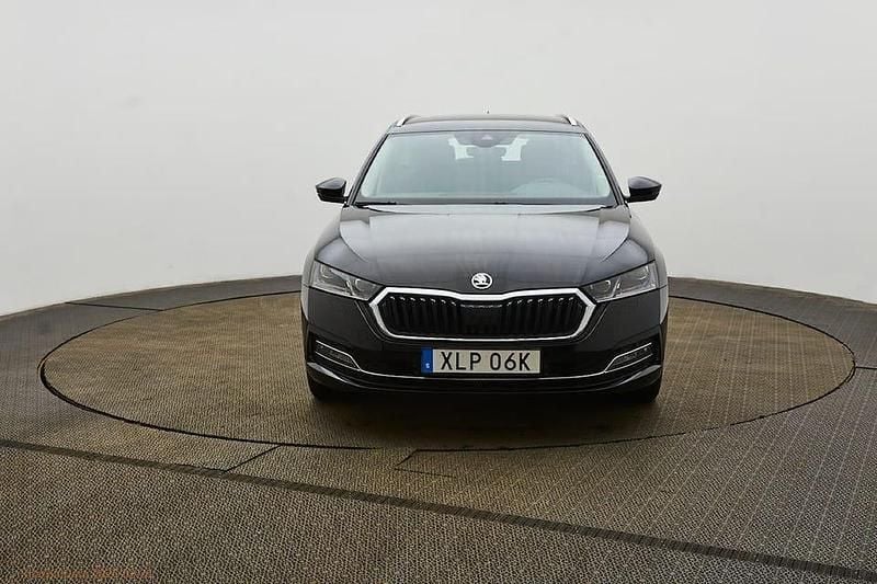 Begagnad Skoda Octavia Style 204 HK (150 kW) 2024 Svart Kombi