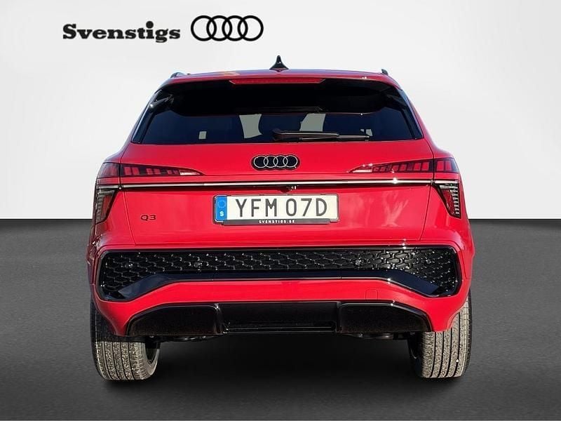 Ny Audi Q3 S-Line 2026 Röd SUV
