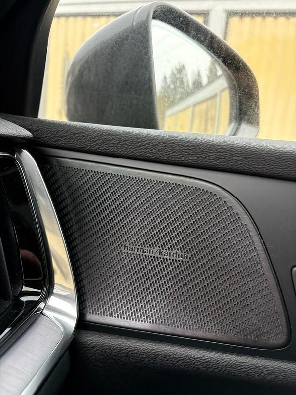 Begagnad Volvo V60 CC 190 HK (139 kW) 2020 Kombi