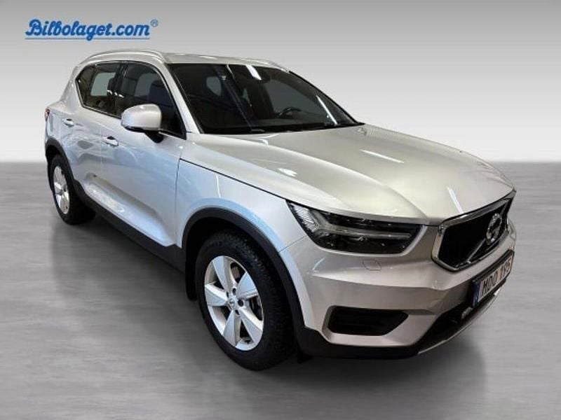 Begagnad Volvo XC40 Momentum 151 HK (111 kW) 2019 Silver SUV