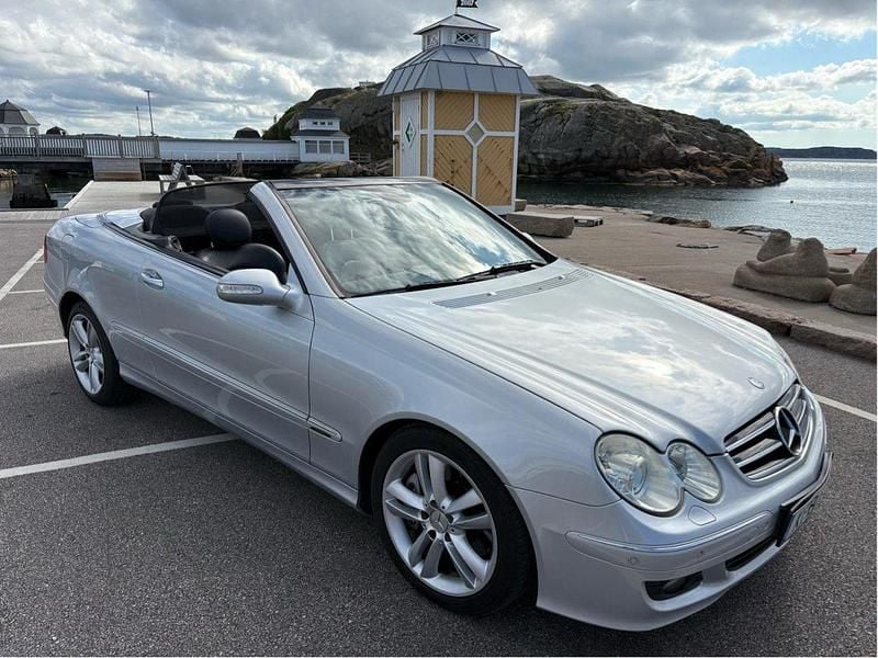 Silver Begagnad 2007 Mercedes CLK350 Cab | 155 000 kr - Bild 1/4