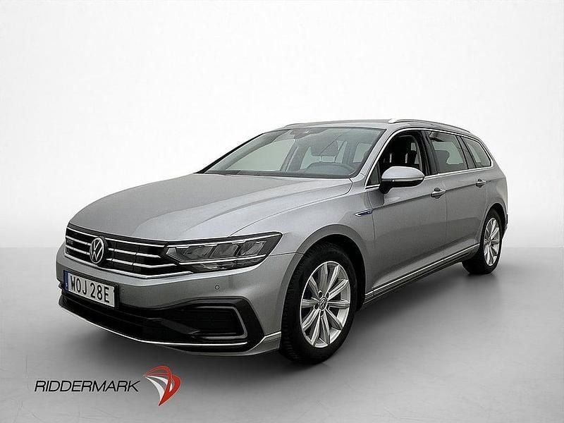 Begagnad VW Passat GTE 218 HK (160 kW) 2020 Silver Kombi