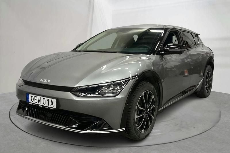 Grå Begagnad 2023 Kia EV6 SUV | 419 000 kr (Superpris) - Bild 1/4