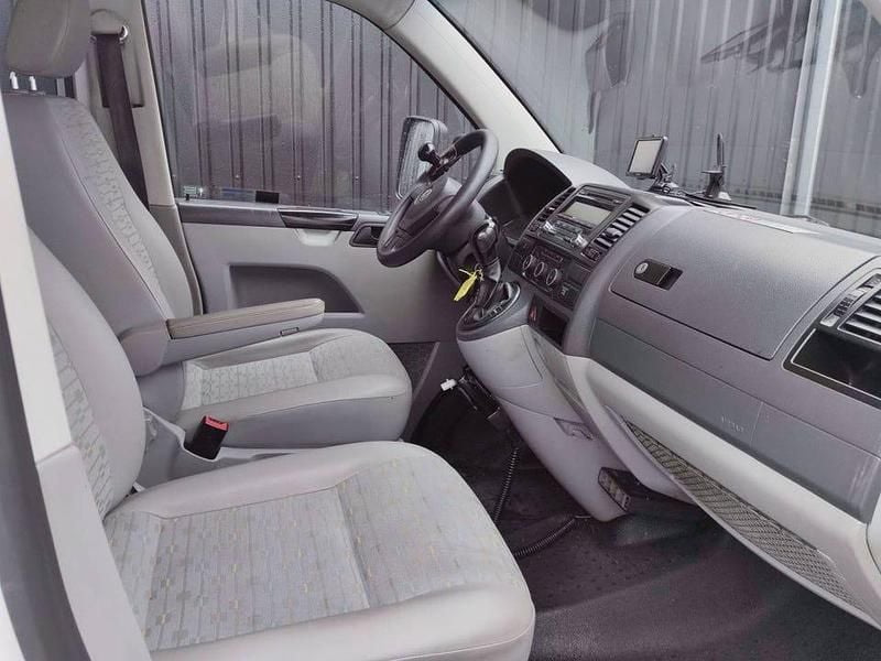 Begagnad VW T5 Comfortline 140 HK (102 kW) 2011 Vit Van