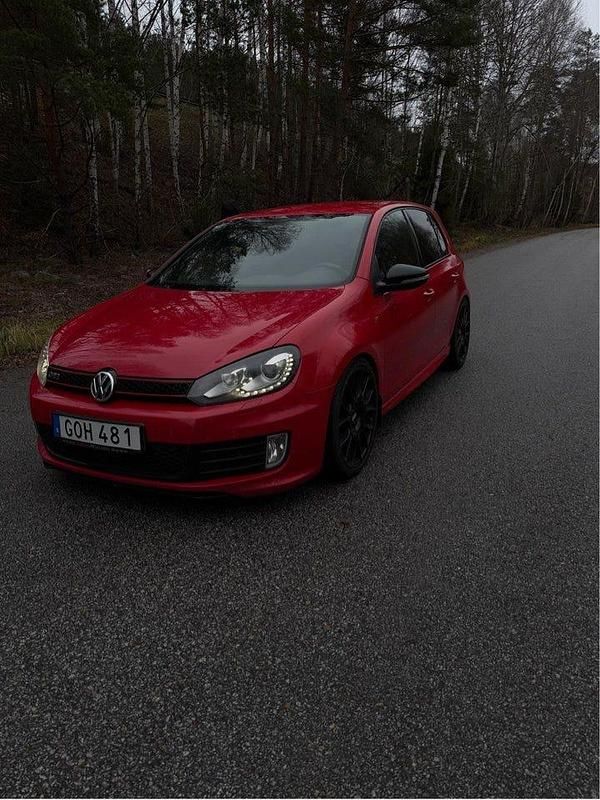 Begagnad 2012 VW Golf VII Edition Halvkombi | 138 000 kr (Marknadspris) - Bild 1/4