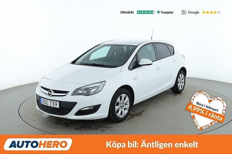 Begagnad Opel Astra Enjoy 116 HK (85 kW) 2014 Vit Halvkombi