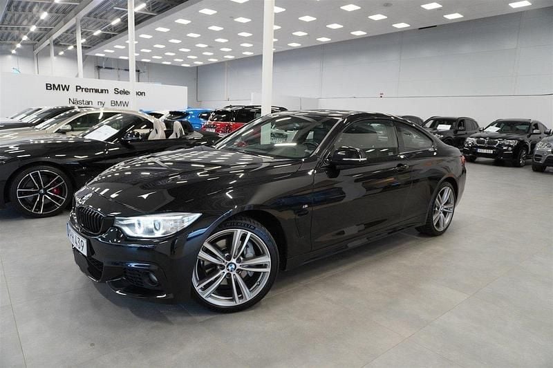 Svart Begagnad 2014 BMW 435 M Sport Sportkupé | 324 900 kr (Marknadspris) - Bild 1/4
