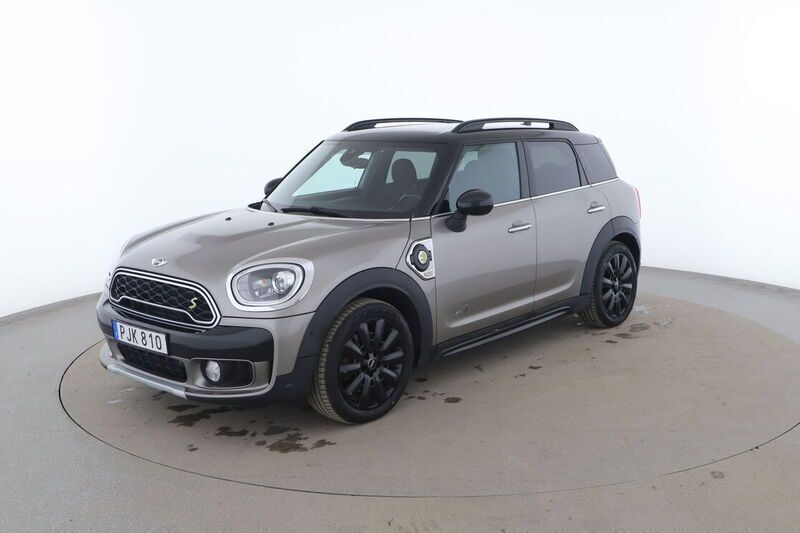Grå Begagnad 2017 Mini Cooper S Countryman SUV | 177 000 kr - Bild 1/4