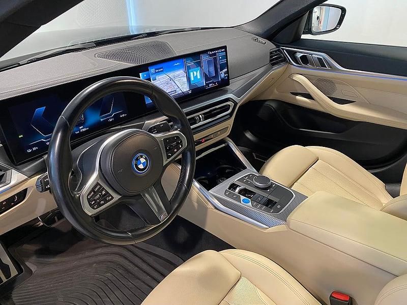 Begagnad BMW i4 M Sport 250 kW (340 HK) 2023 Grön Sedan