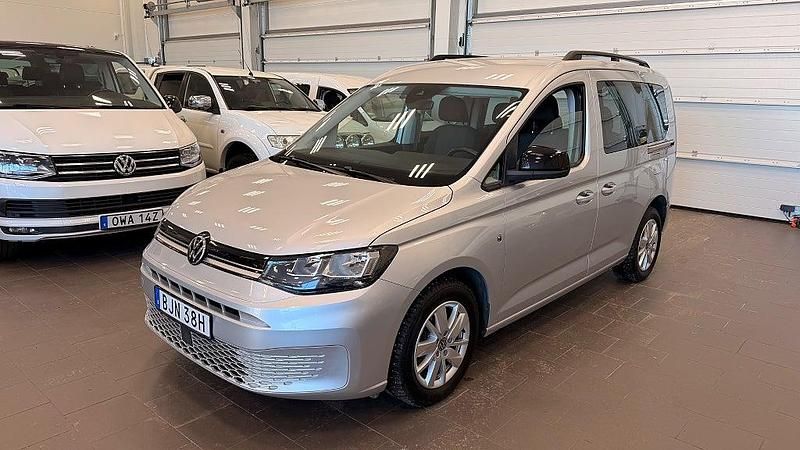 Begagnad VW Caddy Life 114 HK (83 kW) 2022 Silvermetallic Minibuss