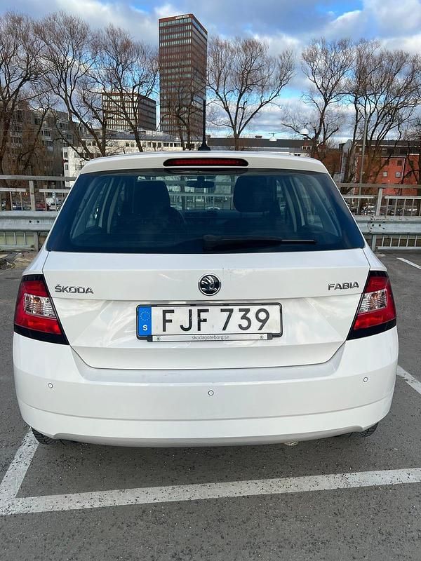 Begagnad Skoda Fabia 95 HK (69 kW) 2018