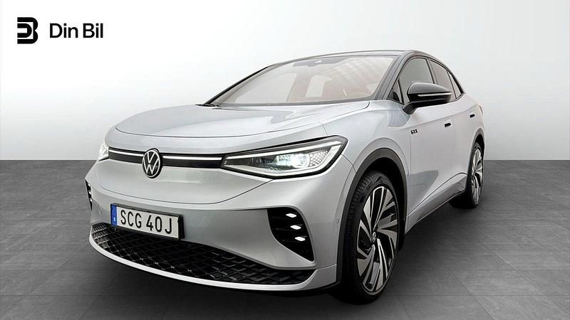 Silver (scale silver metallic bla) Begagnad 2023 VW ID.5 GTX SUV | 499 900 kr (Dyr) - Bild 1/4