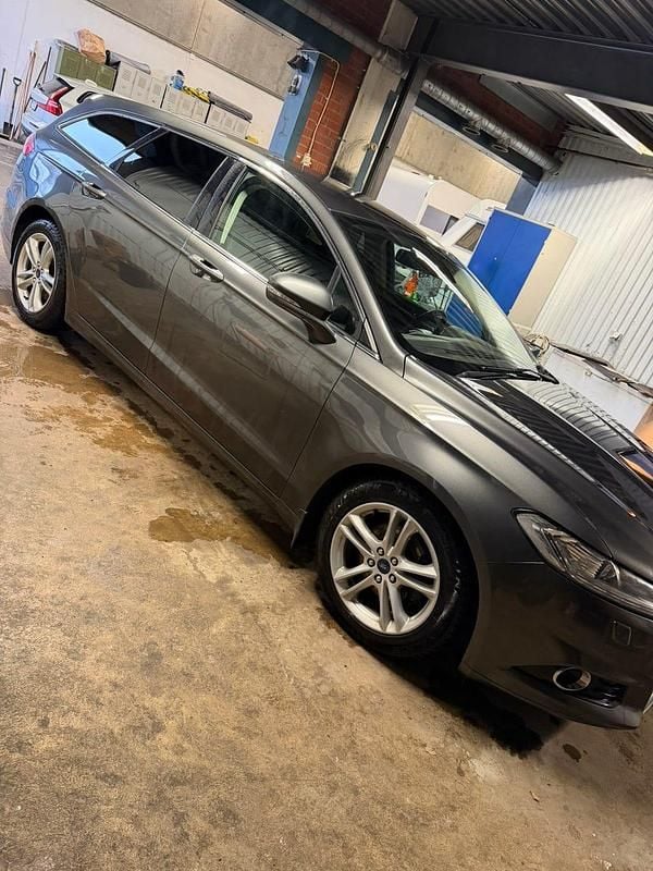 Begagnad Ford Mondeo 180 HK (132 kW) 2015 Kombi