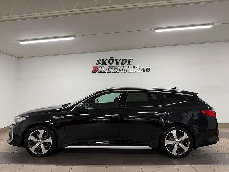 Svart Begagnad 2016 Kia Optima GT-Line Kombi | 159 500 kr (Marknadspris) - Bild 1/4