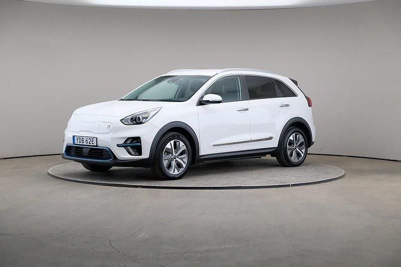 Clear white (solid) Begagnad 2022 Kia e-Niro Advance SUV | 259 000 kr (Bra pris) - Bild 1/4