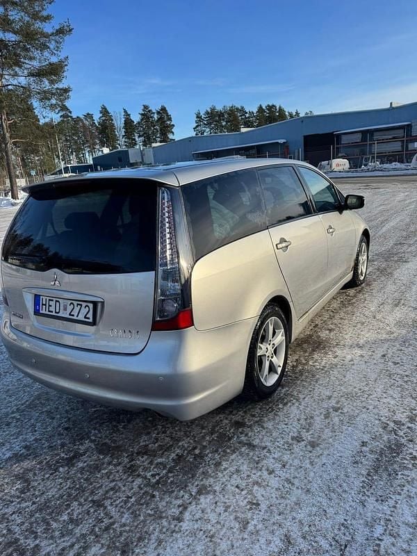 Begagnad Mitsubishi Grandis 165 HK (121 kW) 2008 Minibuss