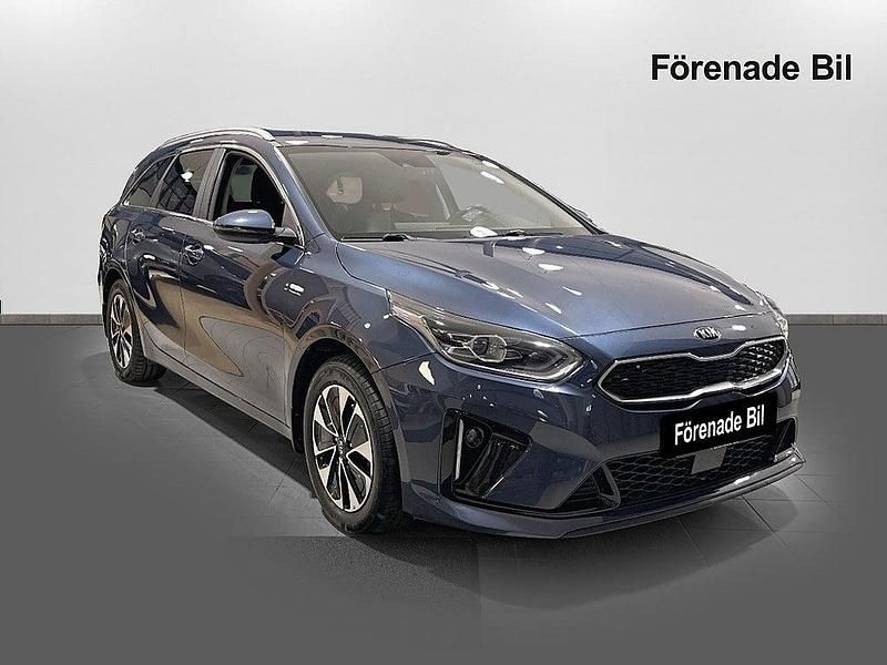 Begagnad Kia Ceed Sportswagon Advance 141 HK (103 kW) 2020 Cosmos blue Kombi