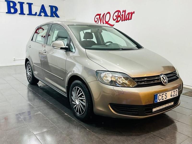 Begagnad VW Golf Plus Cross 105 HK (77 kW) 2013 Brun Minibuss