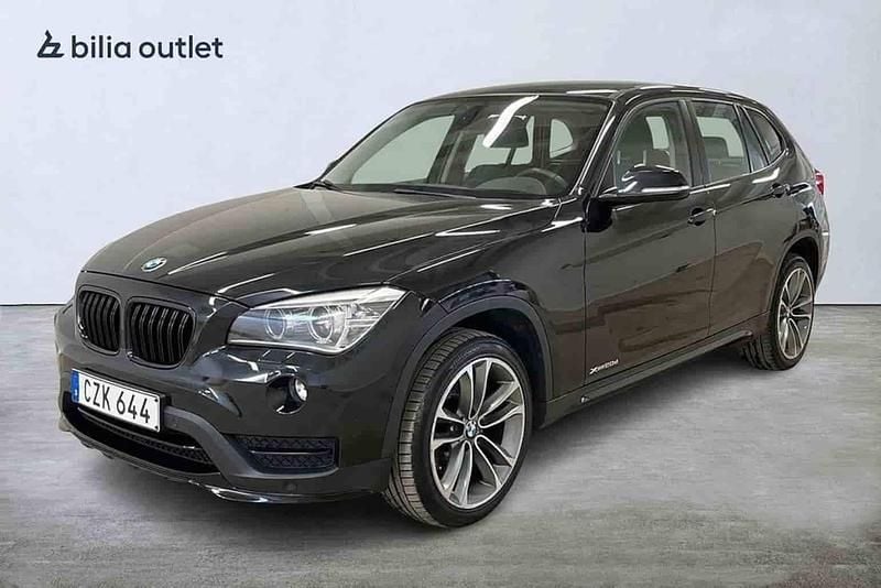 Svart Begagnad 2014 BMW X1 Sport Line SUV | 149 000 kr (Marknadspris) - Bild 1/1