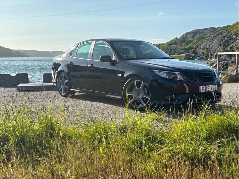 Svart Begagnad 2010 Saab 9-3 Aero Sedan | 99 000 kr - Bild 1/4